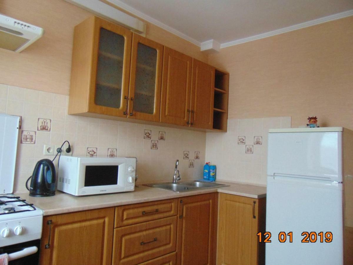 Уютная Квартира В Районе Медуниверситета Winnyzja Exterior foto